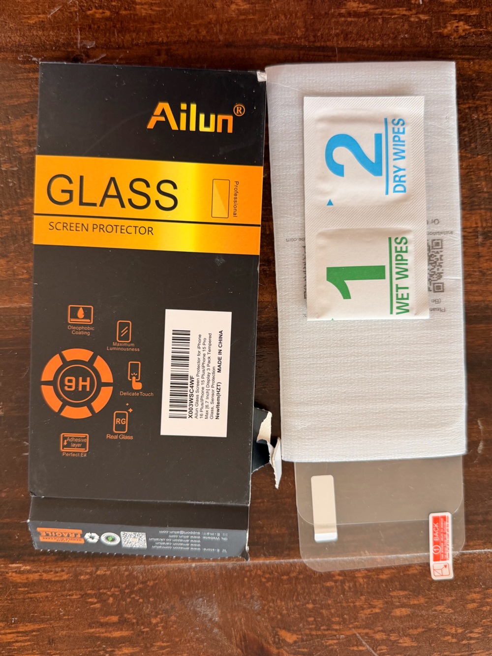 👚CLOSET CLEAN OUT SALE👖 16 plus, 15plus, and 15 pro max glass protectors- 2 pack